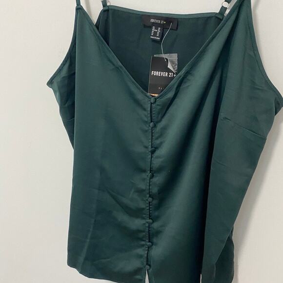 NEW Forever 21 Green Silky Tank Blouse Size 3X - Picture 2 of 5